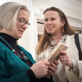 A. Szabó Magda és Claire LEGRAS - Franciaország magyarországi nagykövete.