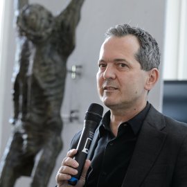 007_csaba_laszlo_konyvb.jpg