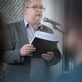 013_csaba_laszlo_konyvb.jpg